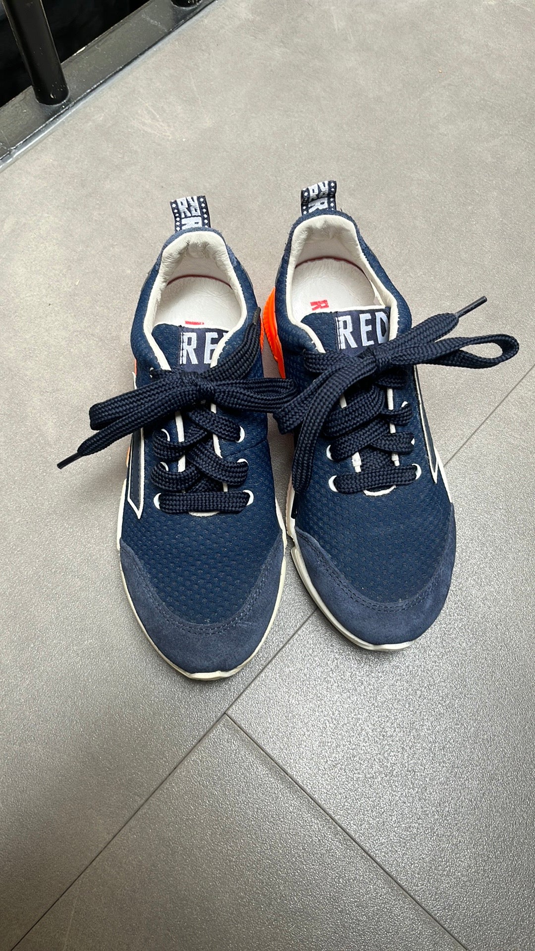 Stoere Red-Rag jongensschoenen – maat 30