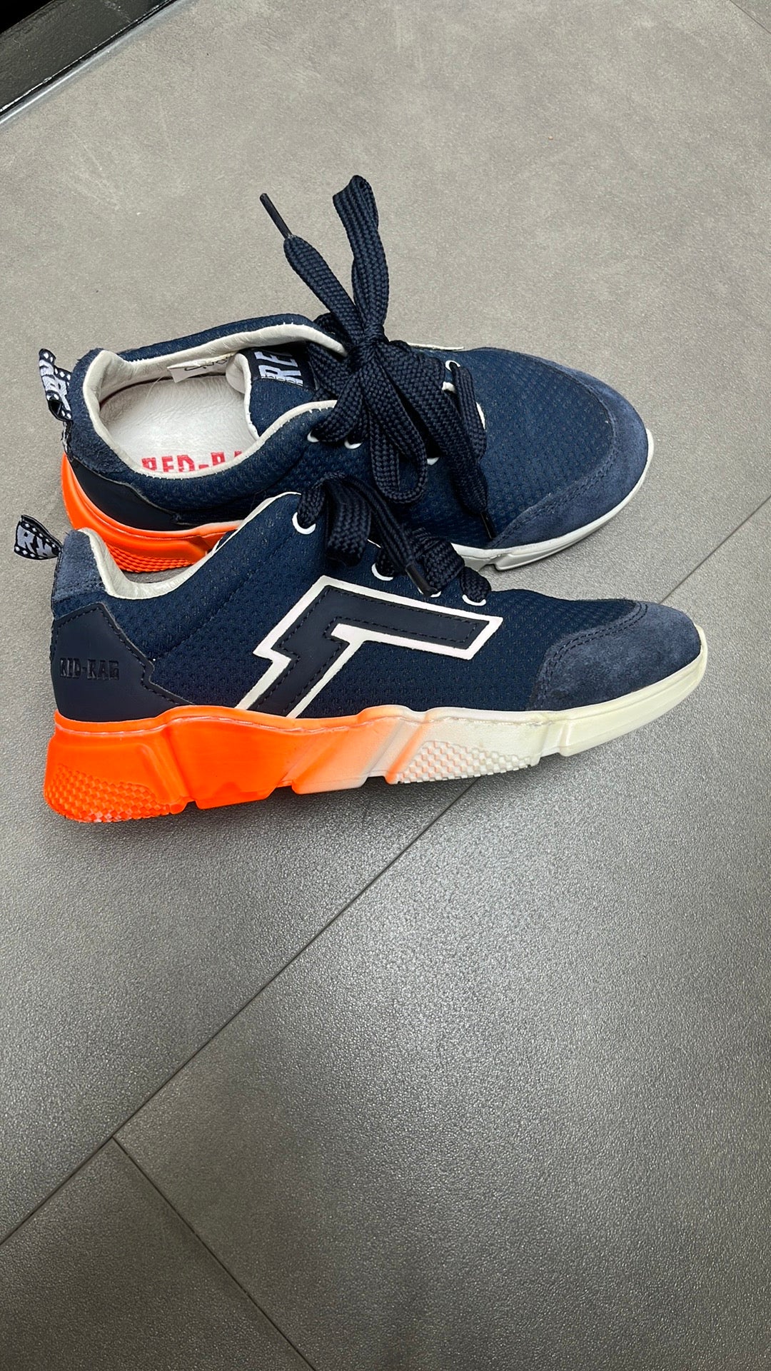 Stoere Red-Rag jongensschoenen – maat 30